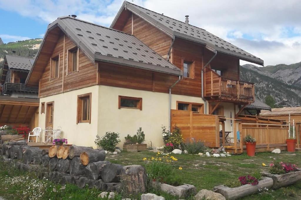 Chalet T3 Duplex Neuf Nevache Exterior photo