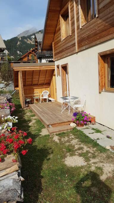 Chalet T3 Duplex Neuf Nevache Exterior photo